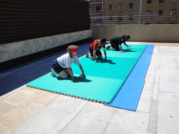 Momento de uno de los partidos de Goalball.